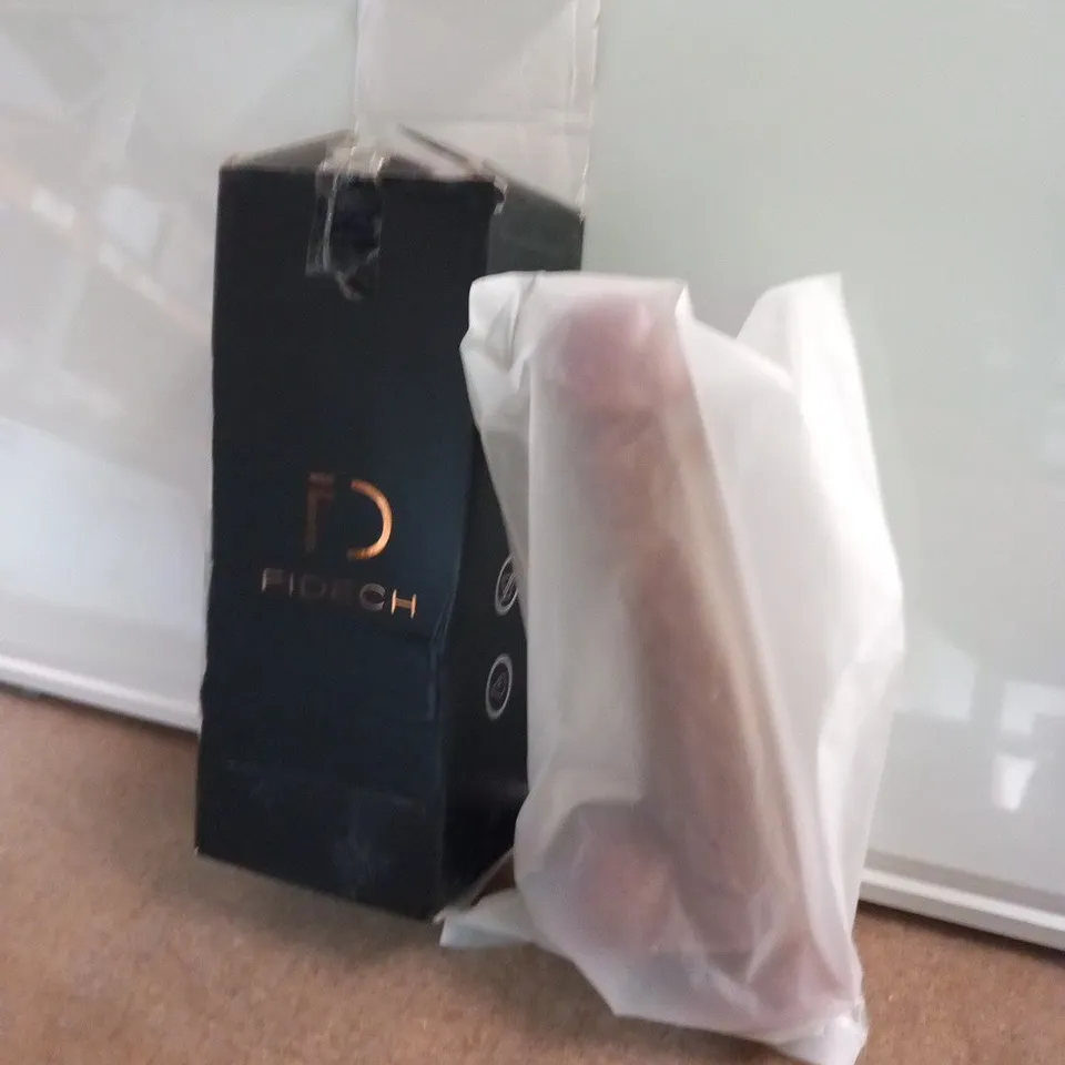 BOXED FIDETCH SILICONE DILDO