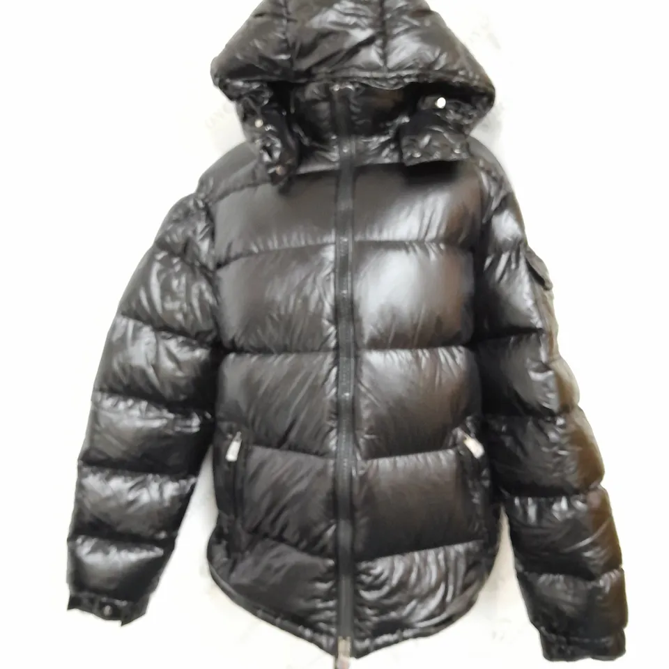 MONCLER HOODED JACKET IN BLACK SIZE M