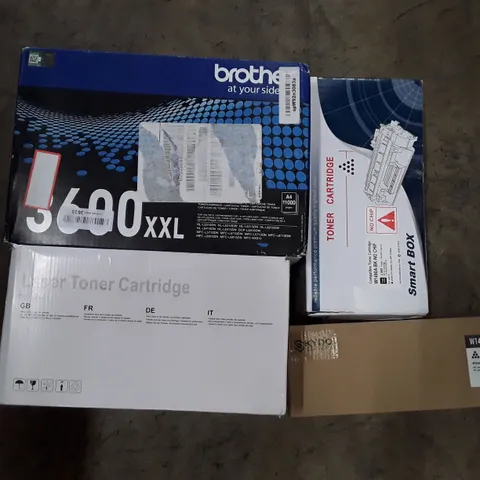 PALLET CONTAINING AN ASSORTMENT OF TONER CARTRIDGES 