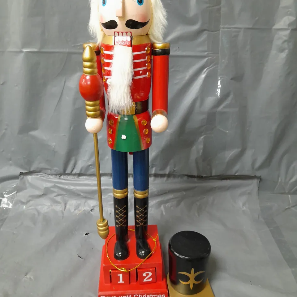 BOXED THREE KINGS STANDING WOODEN NUTCRACKER ADVENT CALENDAR COUNTDOWN RRP £29.99