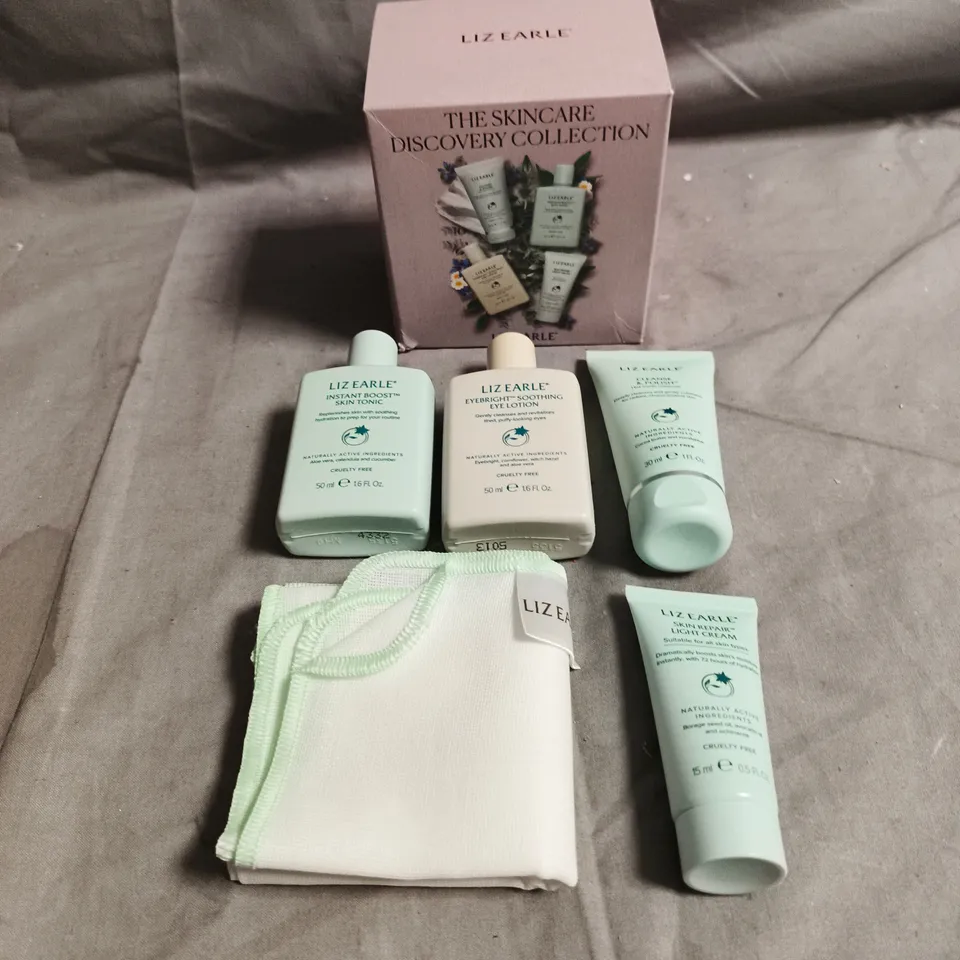 LIZ EARLE THE SKINCARE DISCOVERY COLLECTION – 5PCE BOXED SET