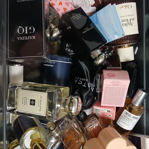 TOTE OF ASSORTED UNBOXED FRAGRANCES