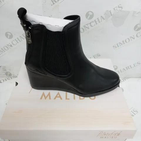 BOXED BLACK BLOWFISH BOOTS SIZE 7