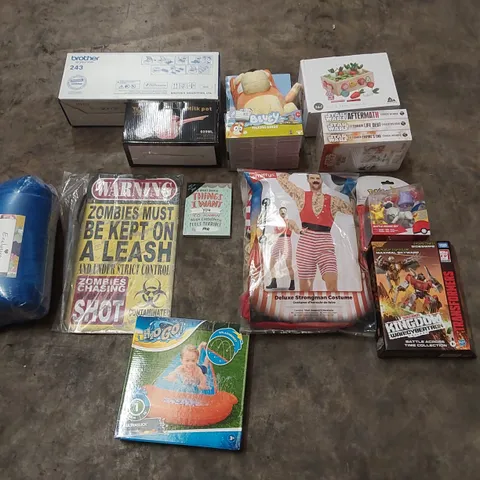 PALLET TO CONTAIN AN ASSORTMENT OF HOUSEHOLD ITEMS TO INCLUDE; TOYS, BOOKS, CLOTHING ETC