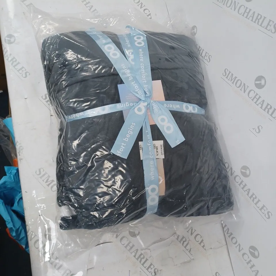 OODIE HOODED BLANKET - NAVY