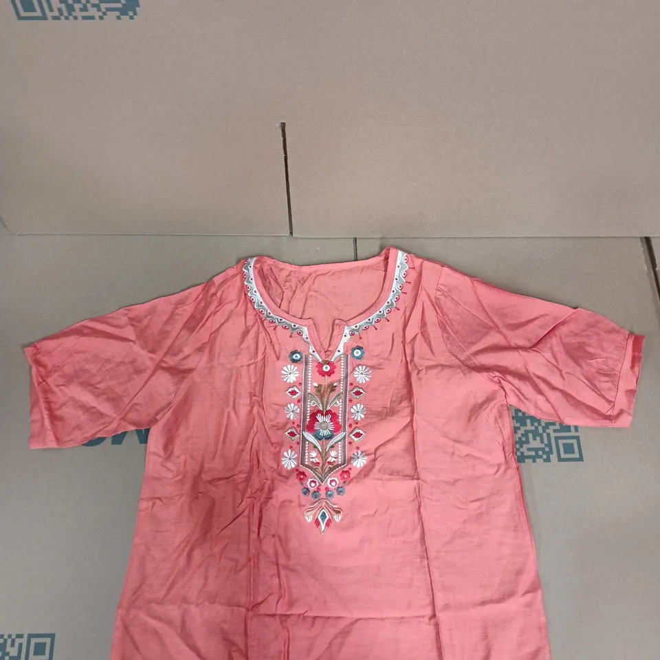 PINK EMBROIDERED WOMEN'S TOP - SIZE M