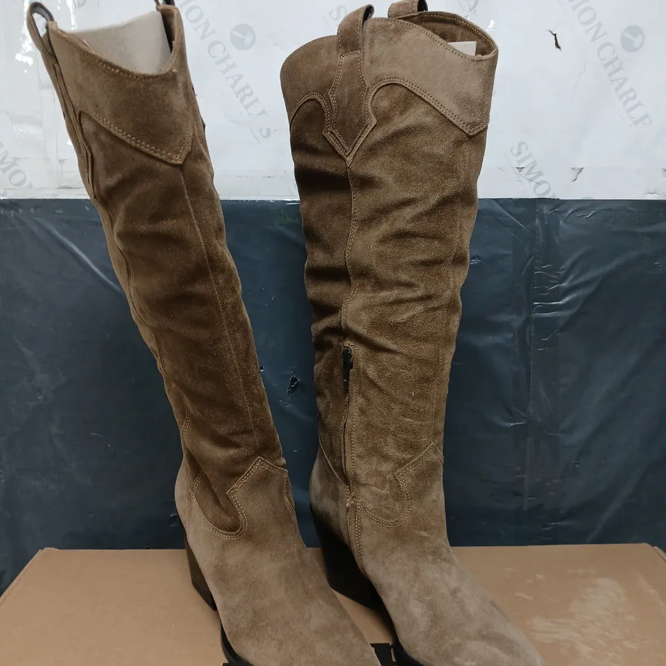 PAIR OF DUNE LONDON TENNESSEE SUEDE KNEE-HIGH WESTERN BOOTS - TAUPE - 5