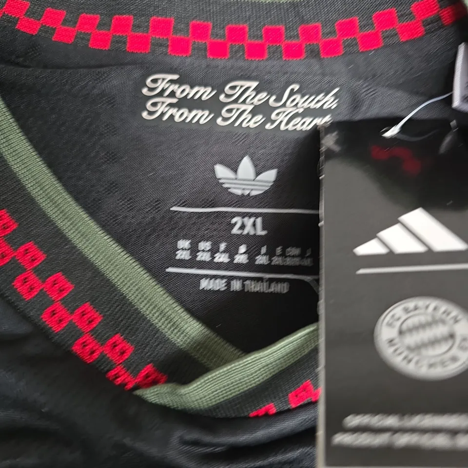 ADIDAS BAYERN MUNICH JERSEY IN BLACK - 2XL