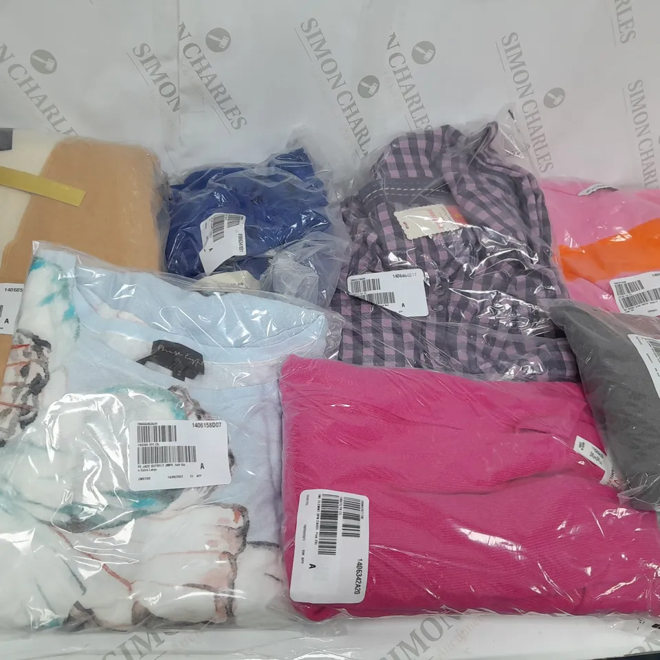 LARGE BOX OF ASSORTED CLOTHING ITEMS IN VARIOUS SIZES AND COLOURS