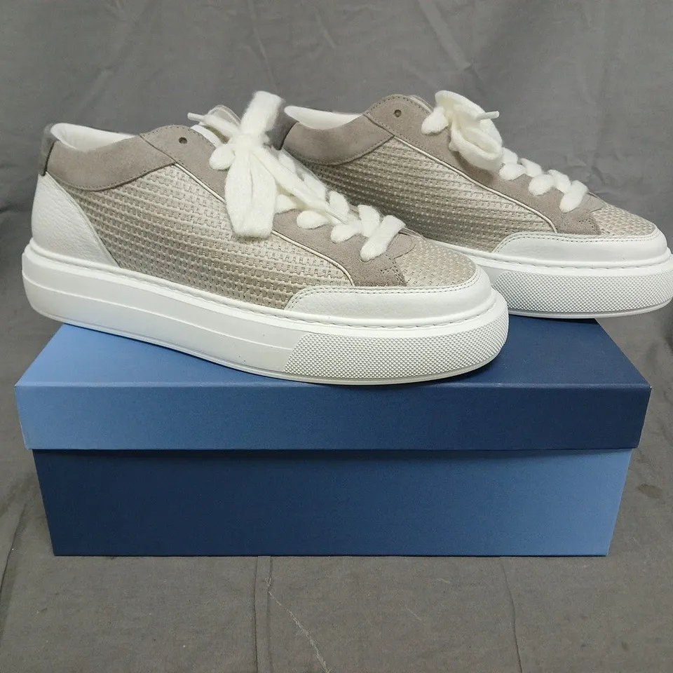 BOXED PAIR OF CLEENS LUXOR TRAINERS IN DUNE SIZE UK 11