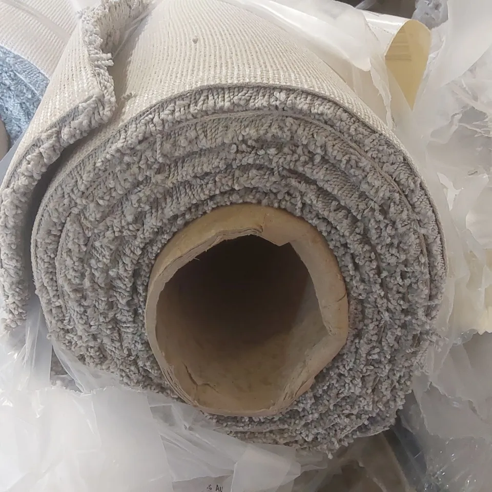 ROLL OF QUALITY FIRST IMPRESSIONS VISION CARPET - APPROXIMATELY 3.27 x 4m