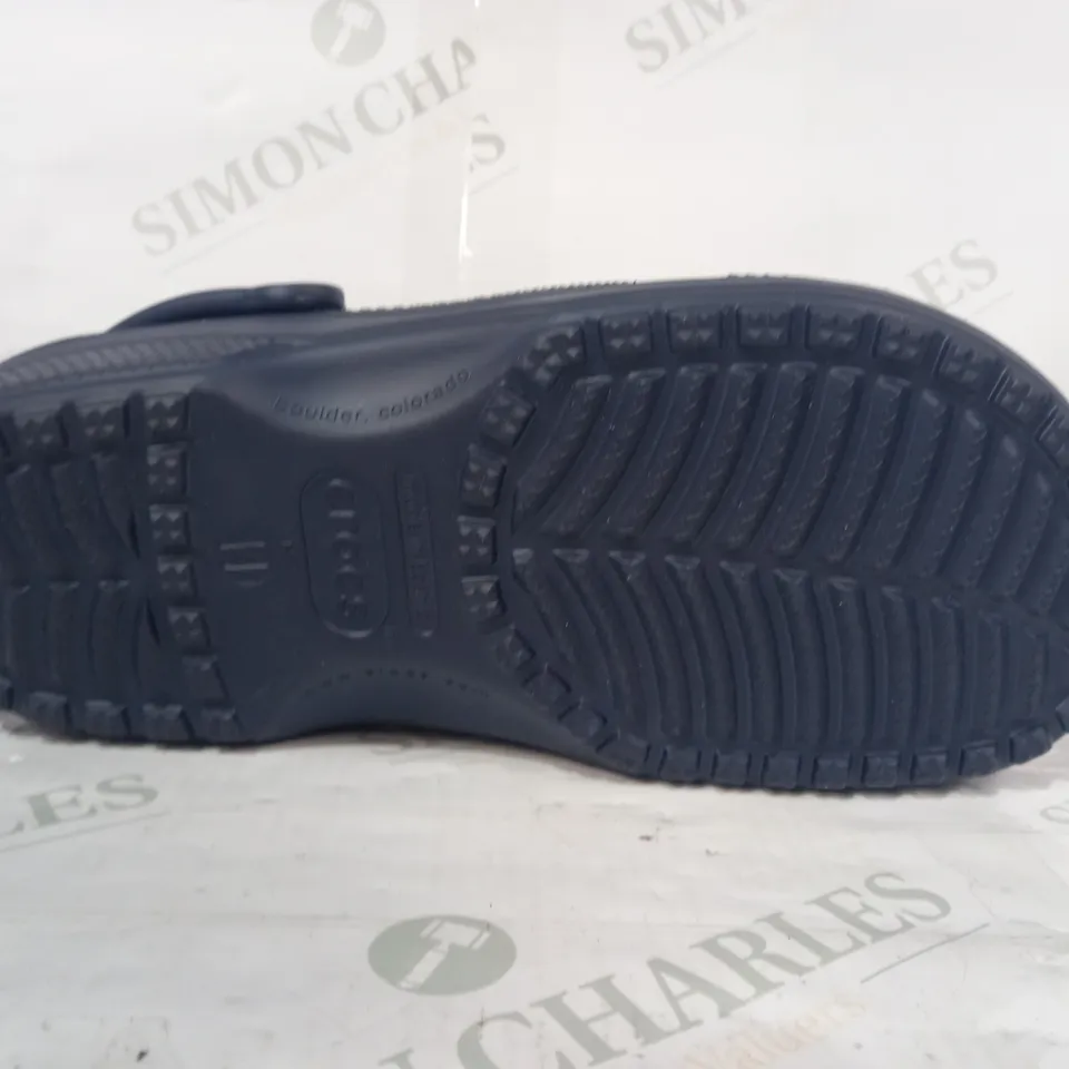 PAIR OF CROCS CLASSIC CLOGS IN NAVY UK SIZE M10/W11
