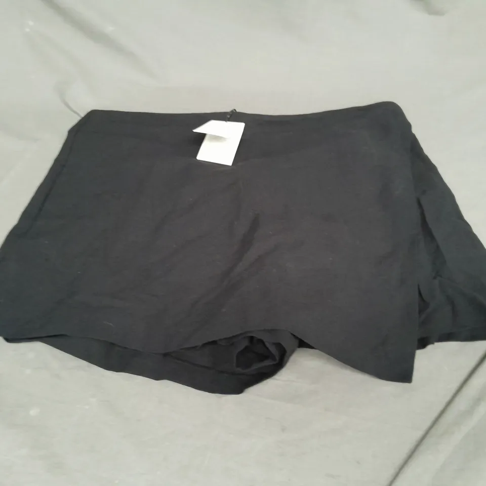 NOBODYS CHILD SKORT SIZE 18