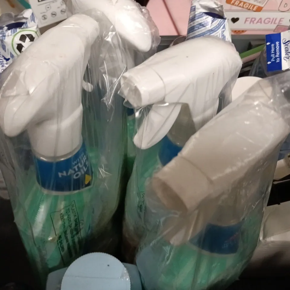 APPROXIMATELY 10 ASSORTED HOUSEHOLD ITEMS TO INCLUDE VAX SPOT WASH, INTERPET BIOACTIVE, ETC