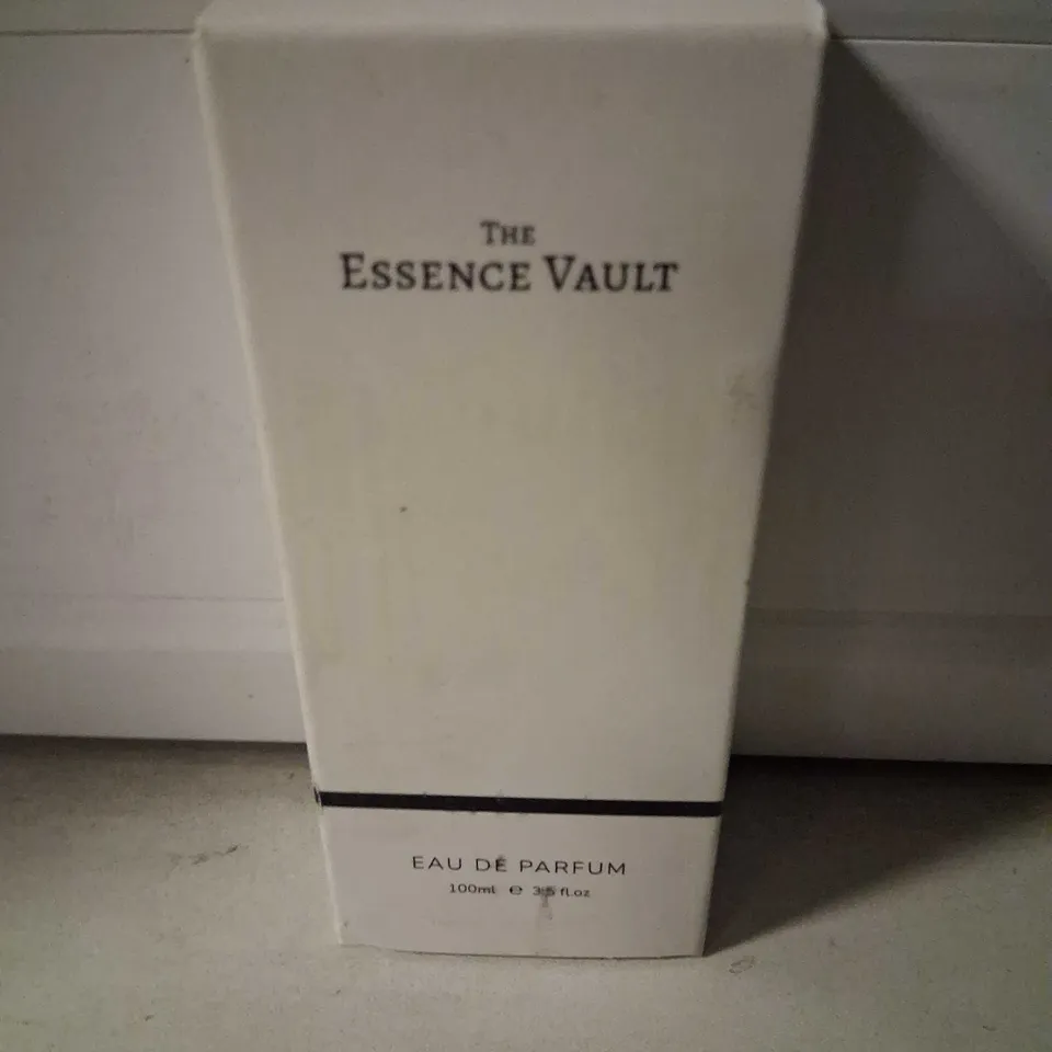BOXED THE ESSENCE VAULT 100ML EAU DE PARFUM