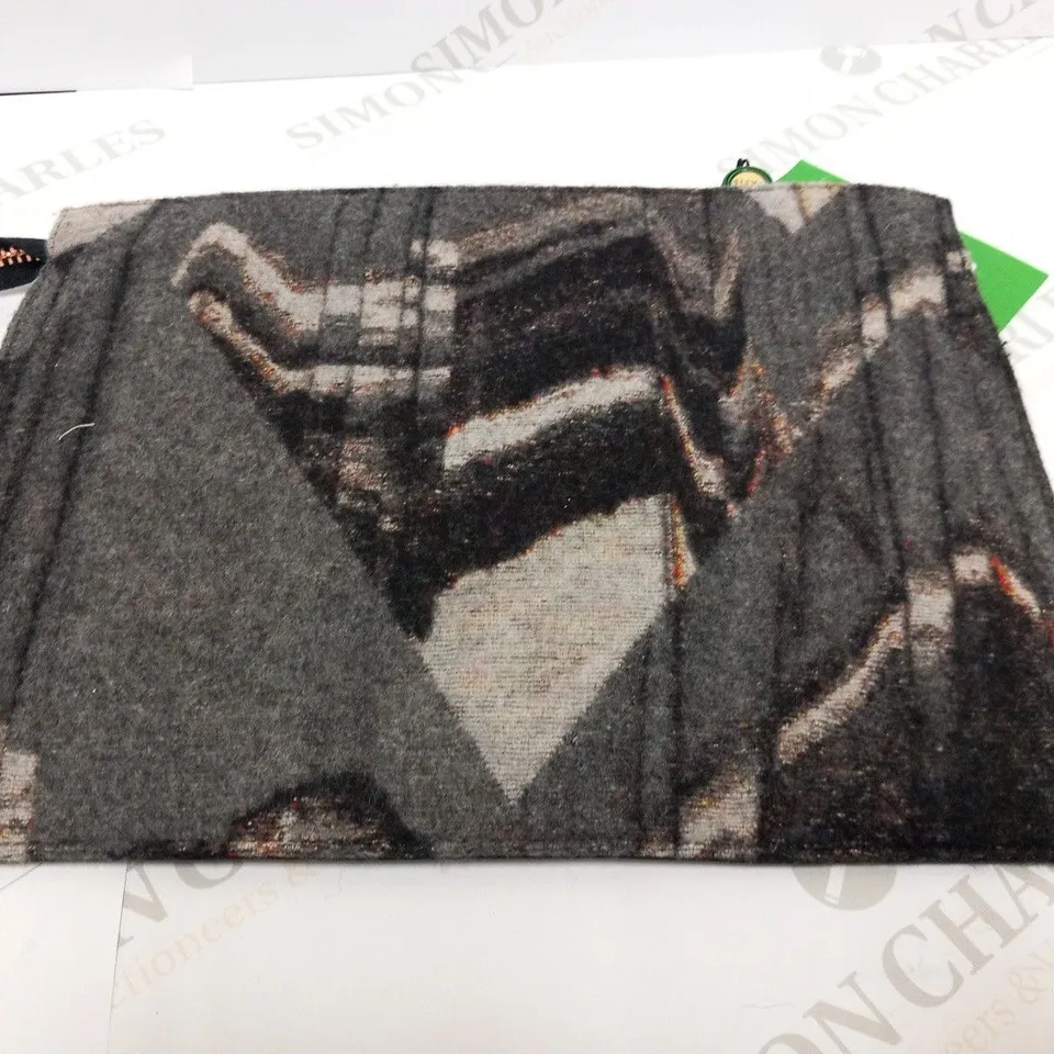 KENZO CLUTCH BAG ANTHRACITE