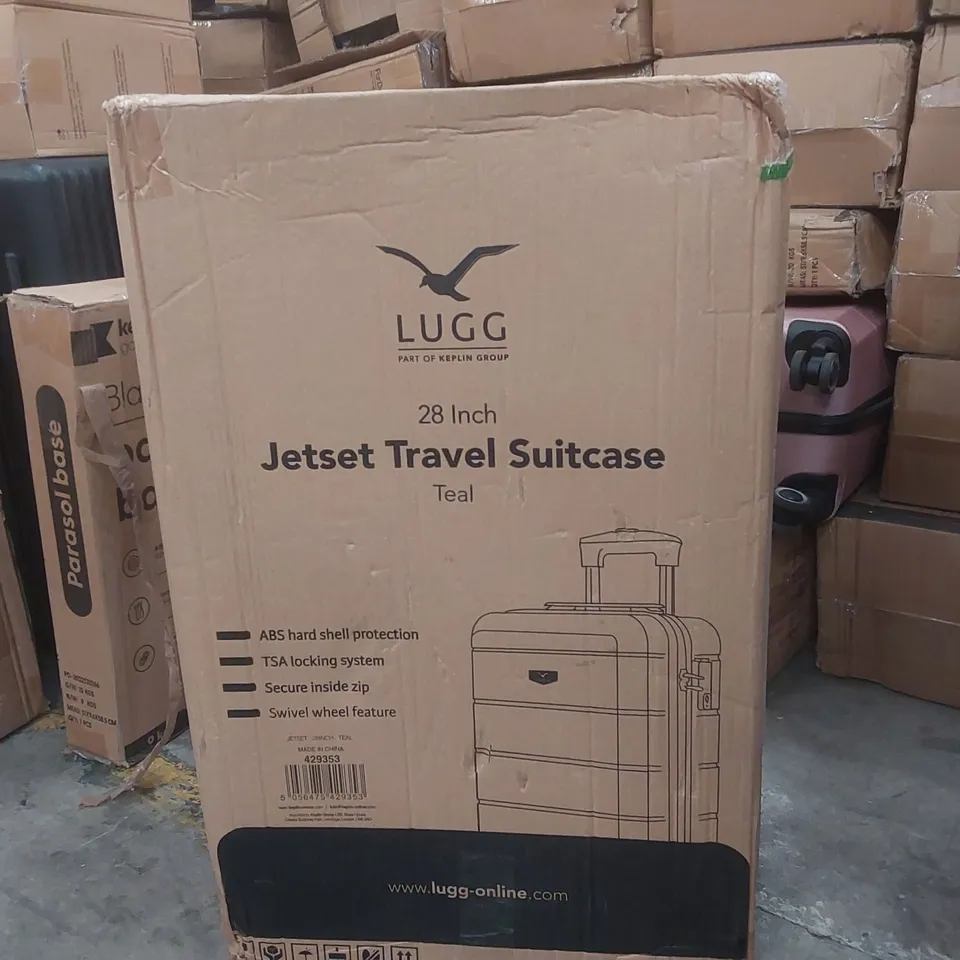 BOXED LUGG JETSET SUITCASE 