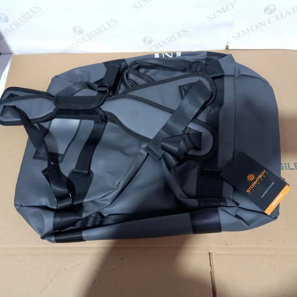 STORMTECH NOMAD 55 GREY/BLACK CARRY ALL BAG