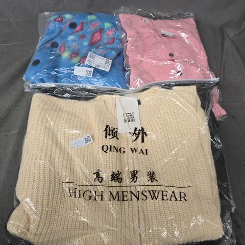 APPROXIMATELY 25 ASSORTED CLOTHING AND FASHION PRODUCTS IN VARIOUS STYLES AND SIZES - COLLECTION ONLY