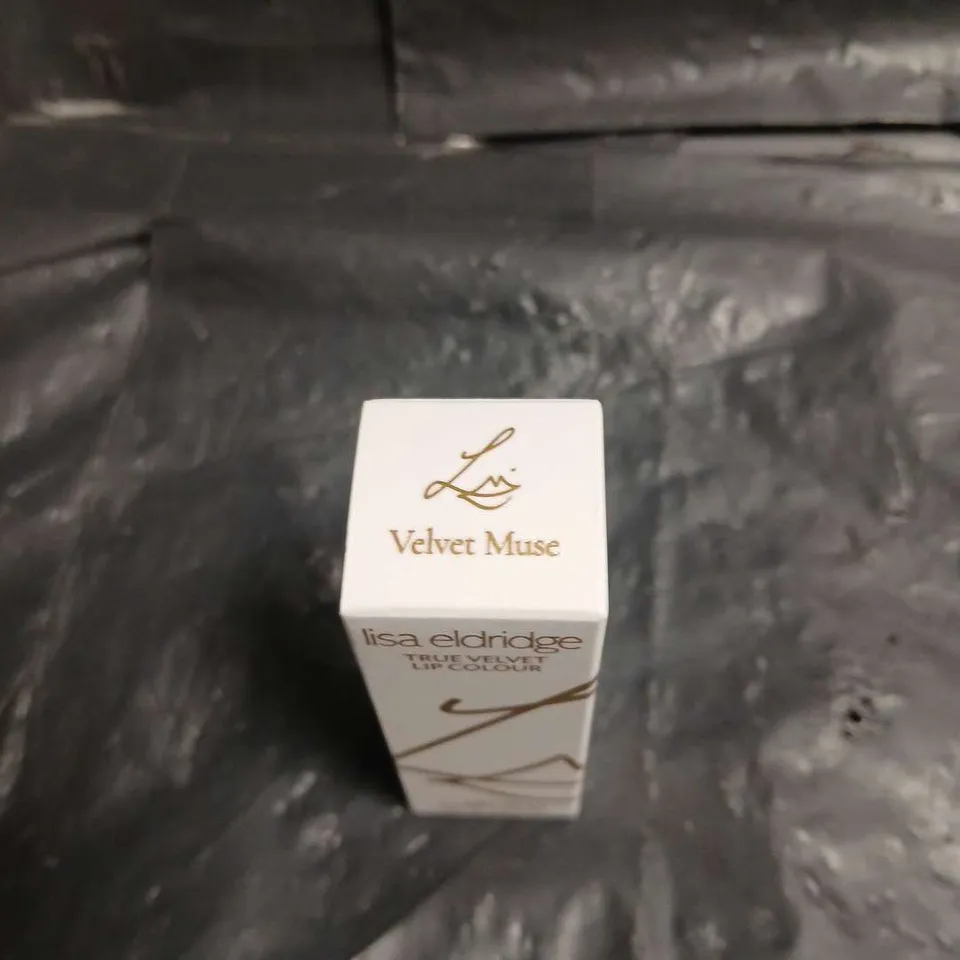 LISA ELDRIDGE TRUE VELVET LIP COLOUR IN VELVET MUSE - BOXED