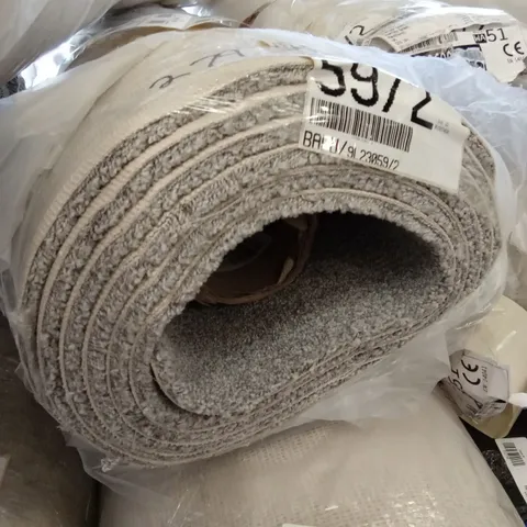 ROLL OF QUALITY HERITAGE EXQUISITE AB CARPET // SIZE: APPROX 5 x 5m