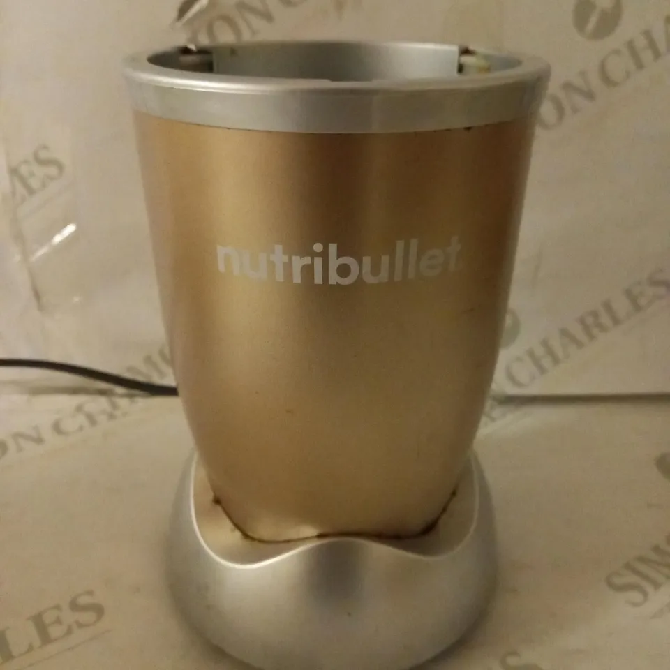 NUTRIBULLET 900W BLENDER CHAMPAGNE MULTI-FUNCTION SMOOTHIE MAKER