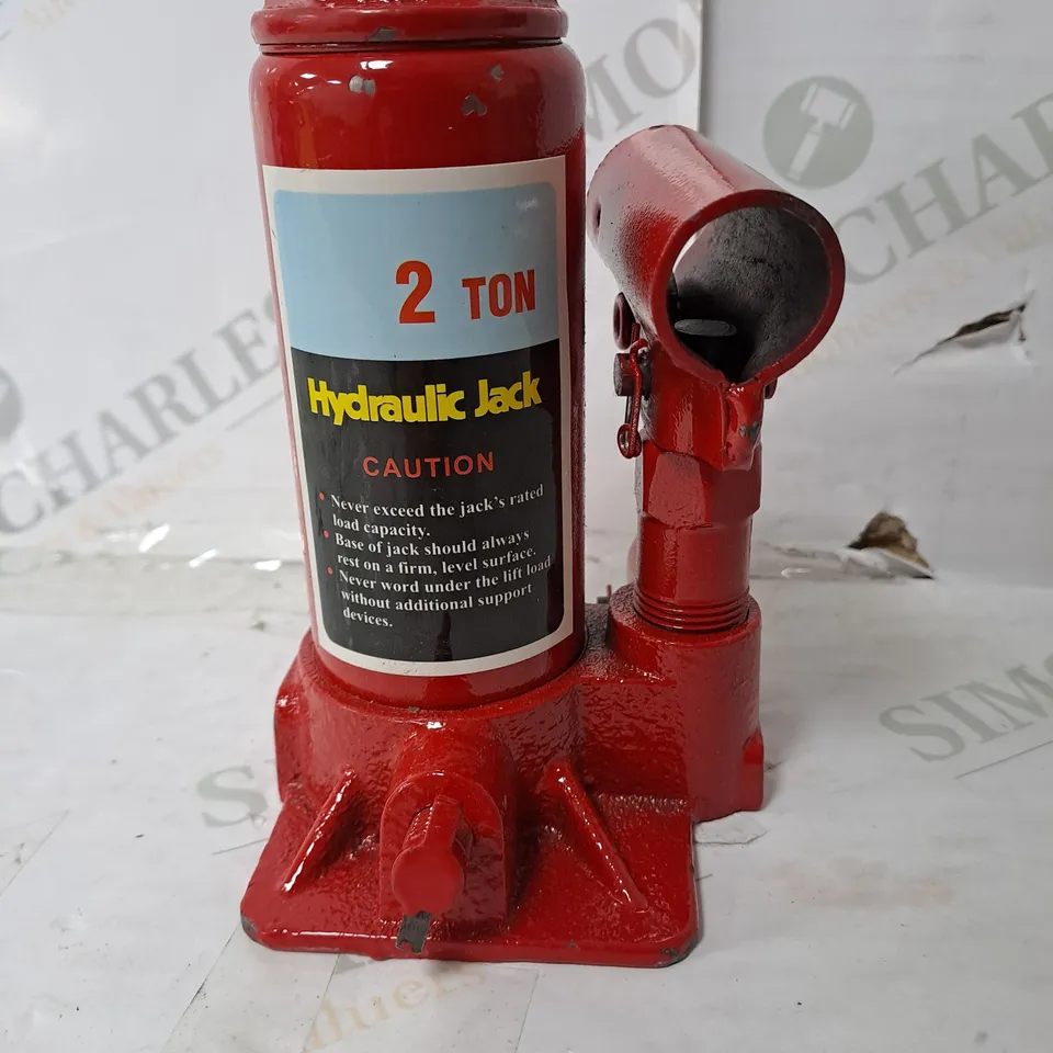 2 TONE HYDRAULIC JACK - MISSING HANDLE 