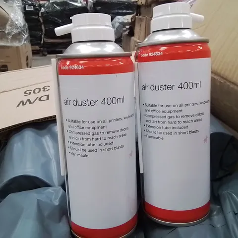 BOX CONTAINING LARGE NUMBER OF 400ML AIR DUSTER CANS 