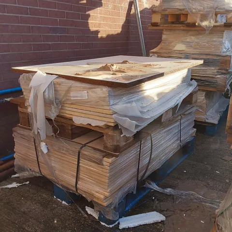 PALLET OF APPROXIMATELY KINNAIRD BEECH KITCHENS/BEDROOM REPLACEMENT CABINET DOOR/DRAWER/END PANELS IN ASSORTED SIZES TO INCLUDE;