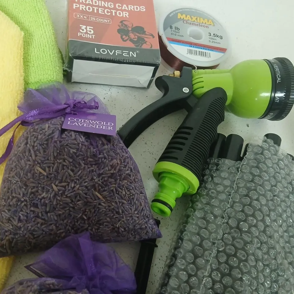 ASSORTED DIY, GARDEN & HOME ITEMS: STORMSURE BOOT REPAIR KIT, HEAT DETECTOR, TRADING CARDS PROTECTOR, CLEANING CLOTHS & GARDEN ACCESSORIES