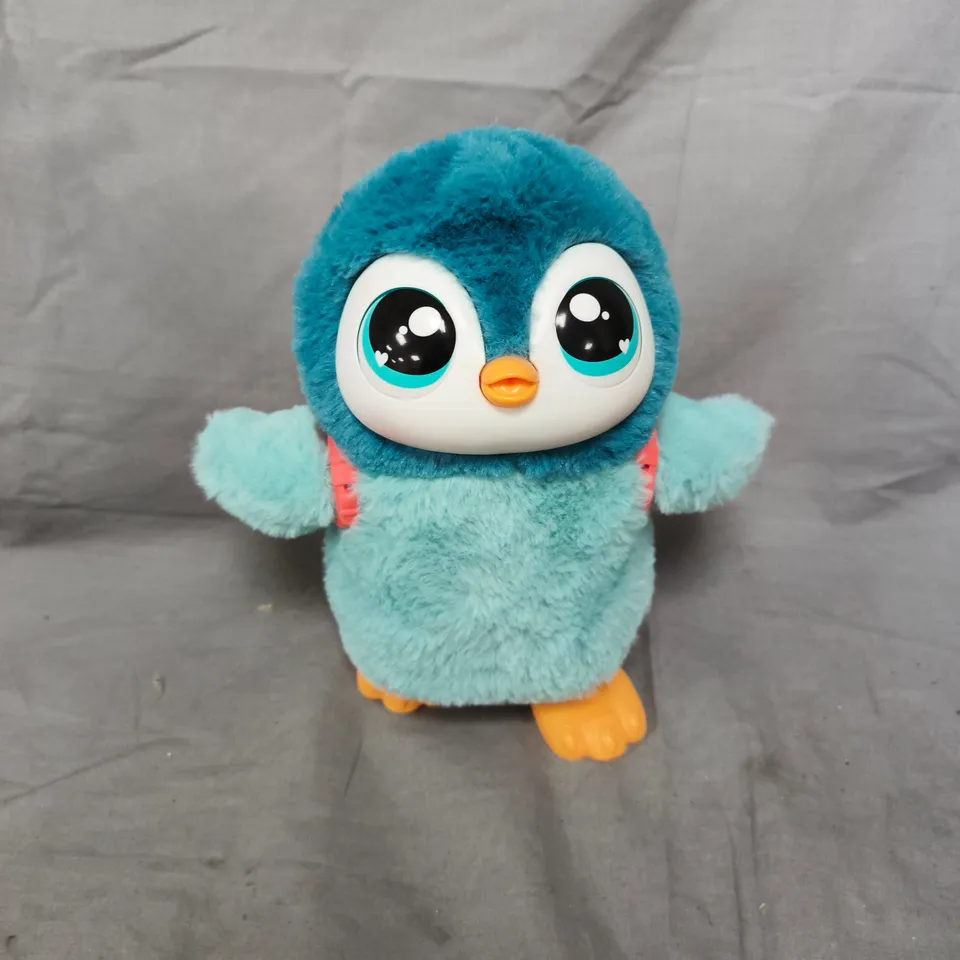 LITTLE LIVE PETS MY WALKING PENGUIN - WADDLES