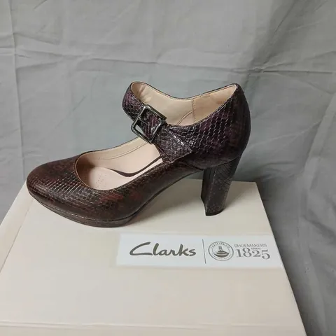 CLARKS KENDRA GABY TAN COMB SNAKESKIN MARY JANE HEEL – UK 5 / EU 38 (WIDTH W)