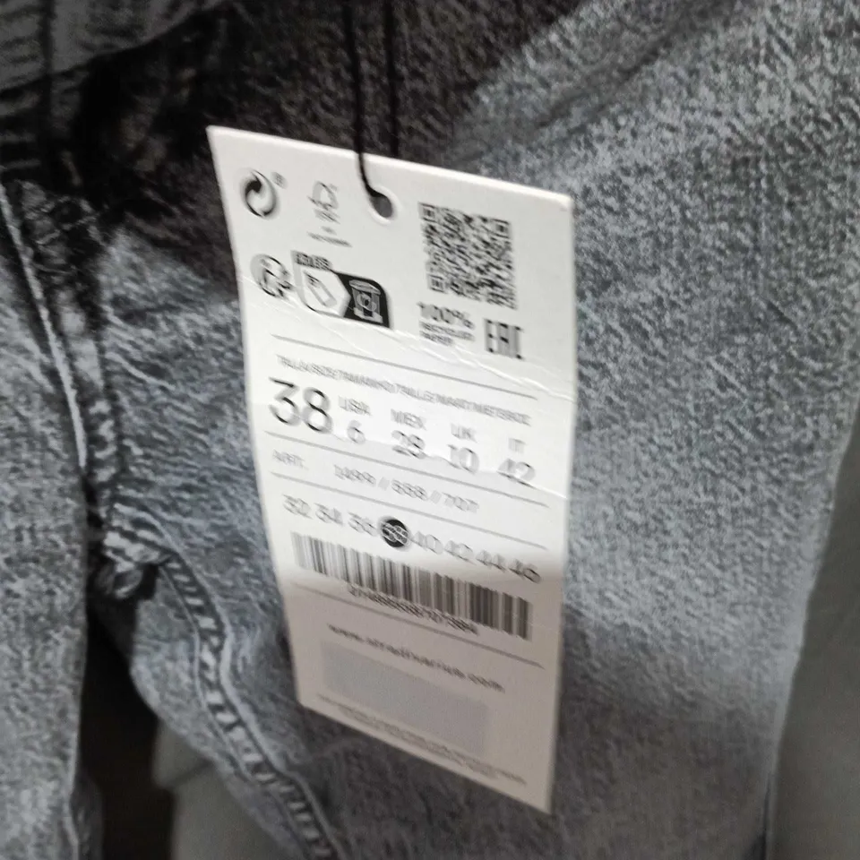 STRADIVARIUS WOMEN'S JEANS – STRAIGHT LEG, EU 38 (UK 10)