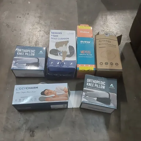 PALLET CONTAINING A VERY LARGE QUANTITY OF ASSORTED PILLOWS AND RELATED BEDDING/COMFORT PRODUCTS ECT