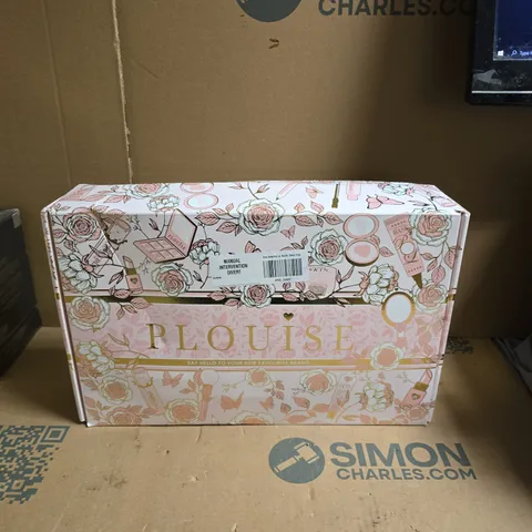 SEALED PLOUISE BATH AND BODY GIFT BOX