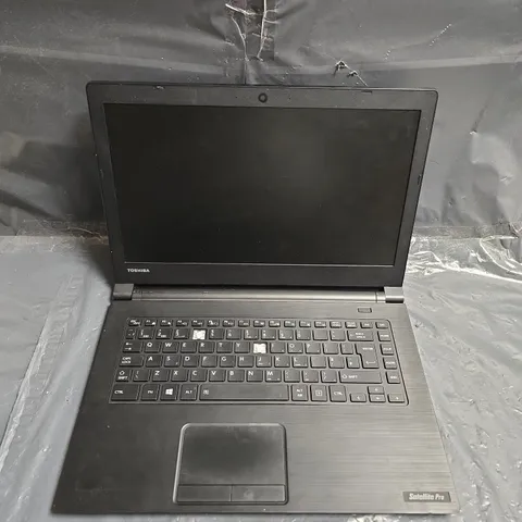 TOSHIBA  SATELITTE PRO R40-C LAPTOP