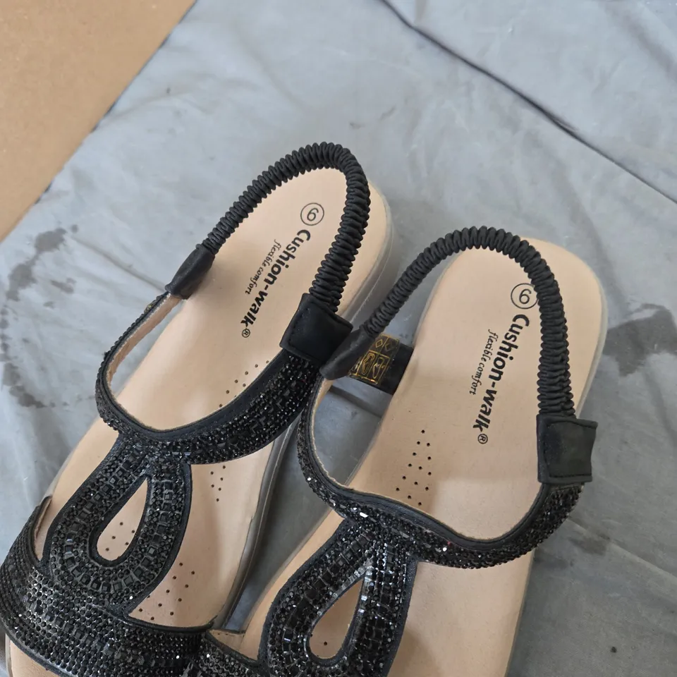 SKECHERS CUSHION WALK WOMEN'S SANDALS – BLACK BEADED STRAPPY, UK SIZE 6.