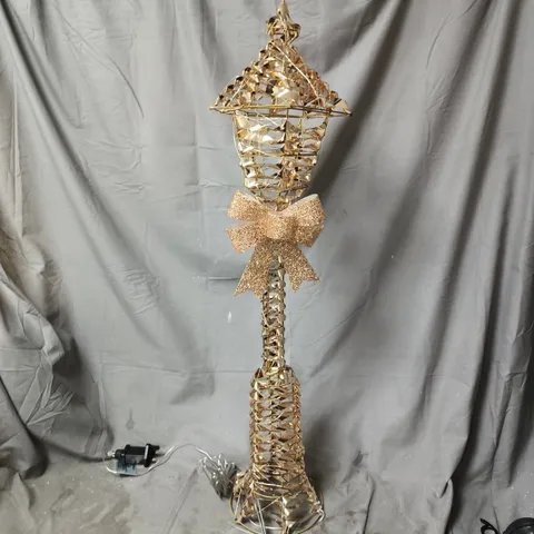 THREE KINGS GOLDTWIST LAMP POST (90CM) - COLLECTION ONLY