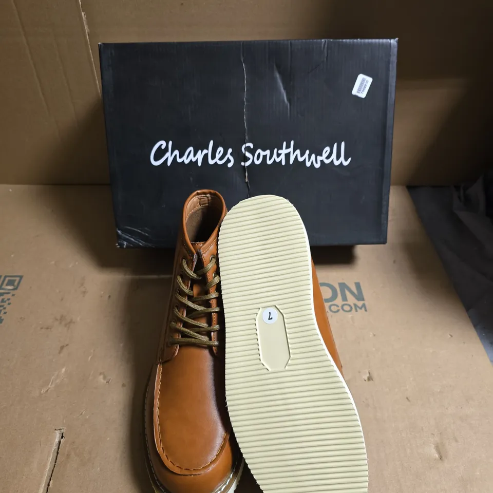 CHARLES SOUTHWELL TAN LEATHER LACE-UP BOOT – MEN'S FOOTWEAR  - UK SIZE 7