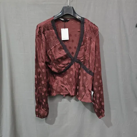 NOBODY'S CHILD BURGUNDY WRAP TOP WITH POLKA DOTS – UK16