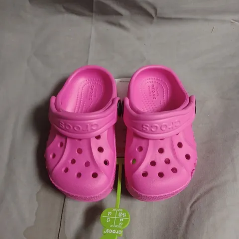 CROCS KIDS PINK CLOGS WITH BACK STRAP - UK SIZE C4 