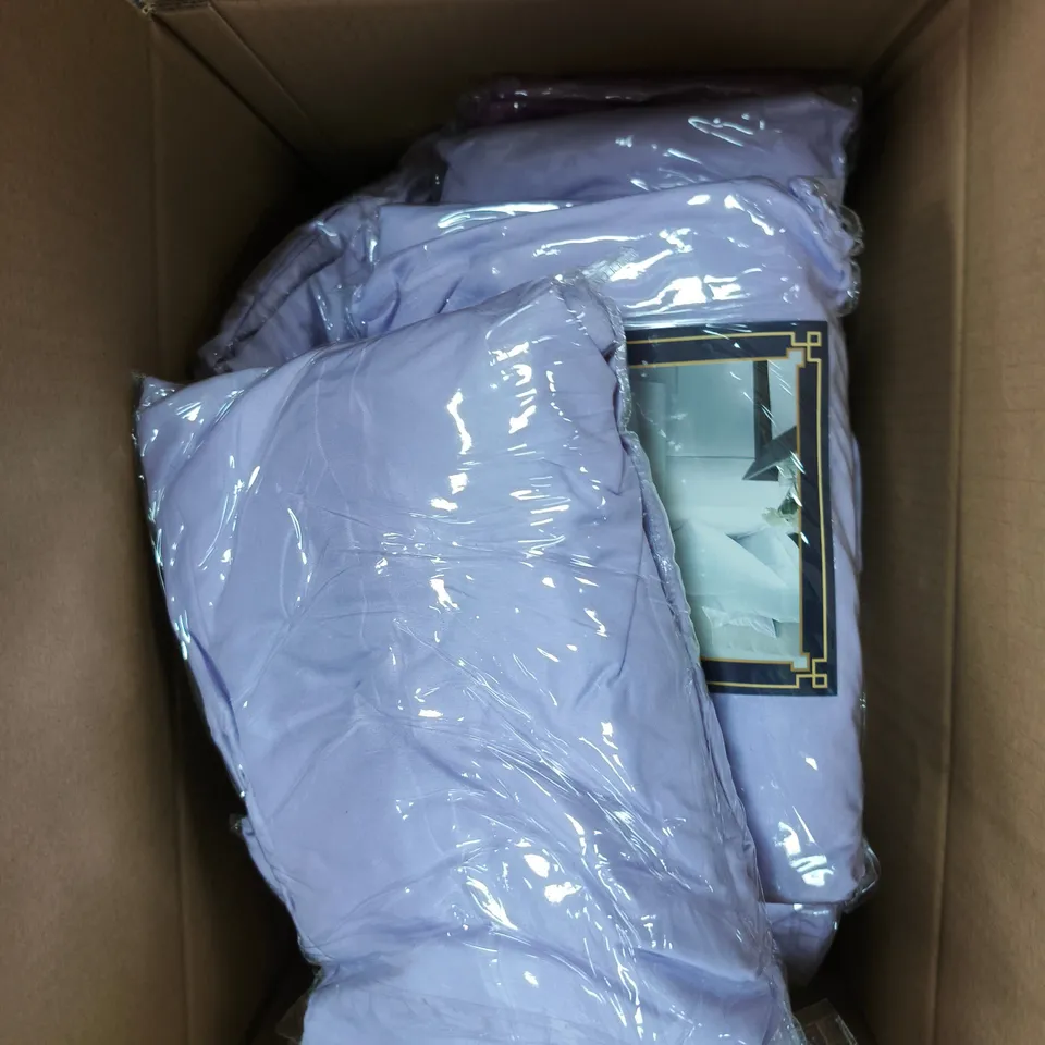 APPROXIMATELY 15 ASSORTED TOPAZ LUXE HOME COLLECTION DEEP FITTED SHEETS