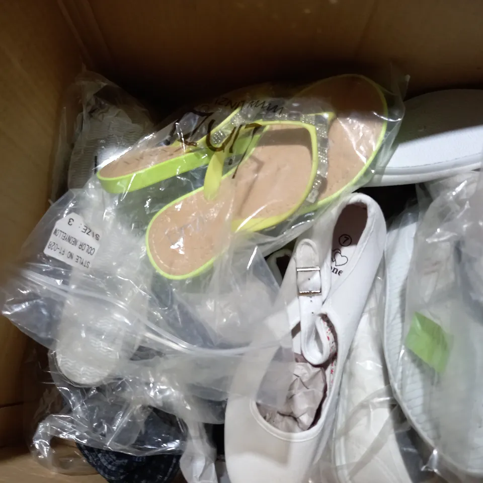 APPROXIMATELY 12 PAIRS OF ASSORTED SHOES TO INCLUDE CASANDRA HEELS IN GLITTER RED SIZE 4, CASANDRA WEDGE SHOES SIZE 6, CHUNKY WHITE TRAINERS SIZE 5