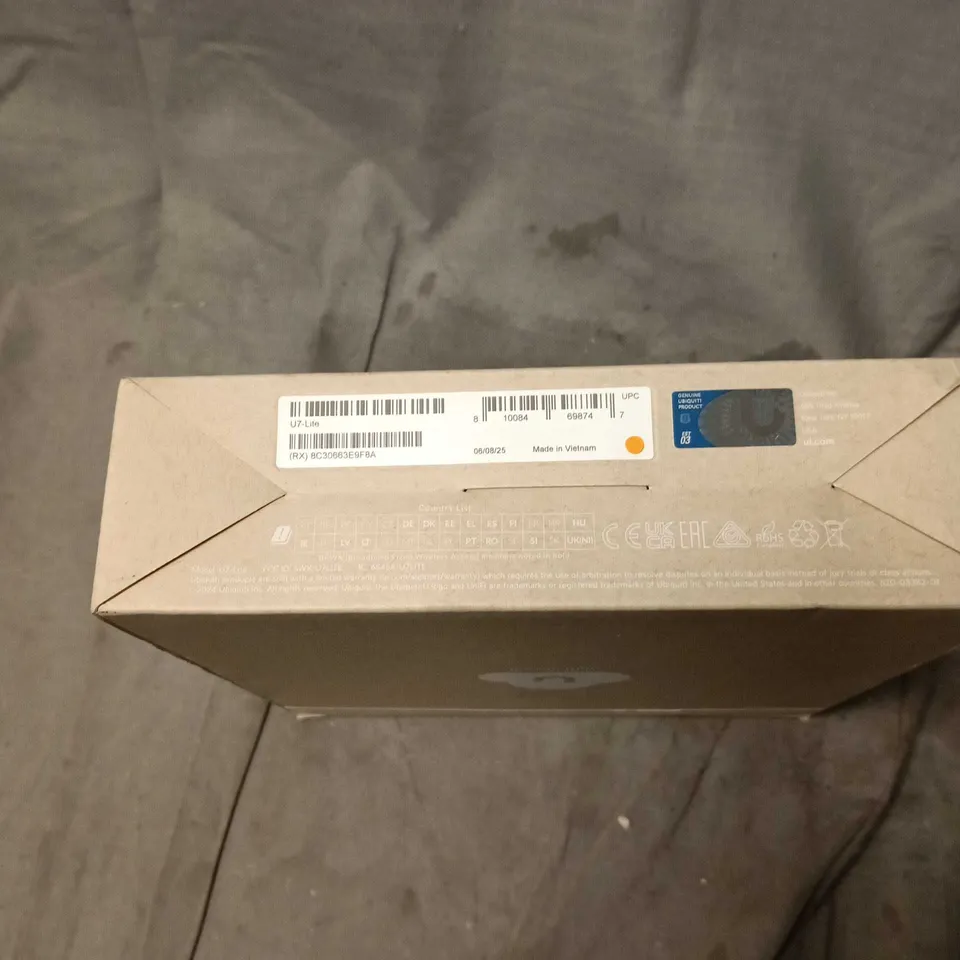 UNIFI U7 LITE WI FI ACCESS POINT. BOXED, SEALED