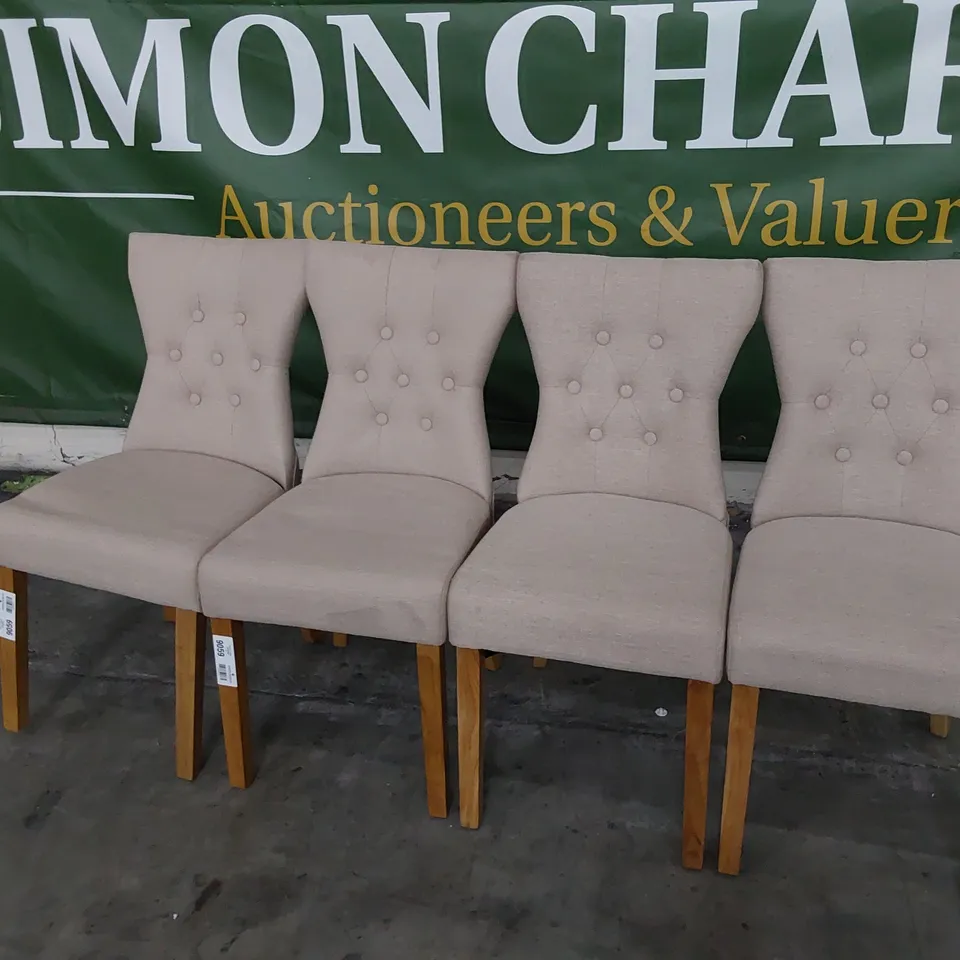 SET OF FOUR UPHOLSTERED BUTTONED BACK DINING CHAIRS NATURAL FABRIC ON NATURAL WOOD LEGS 