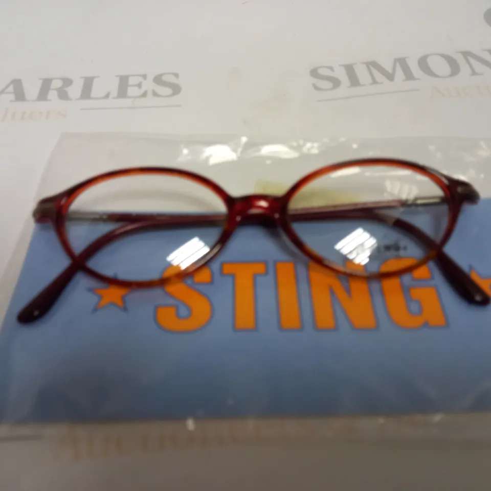 APPROX 13 DERIGO STING GLASSES - BOXED