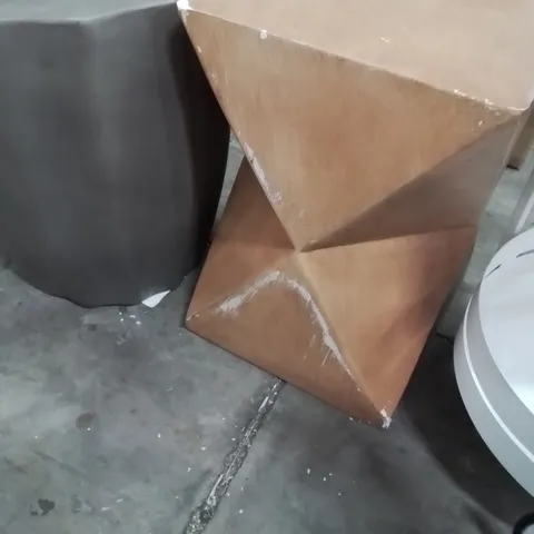 DECORATION 