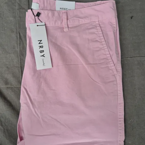 NRBY TAPERED LEG COLE COTTON CHINOS IN DUSTY PINK SIZE 12