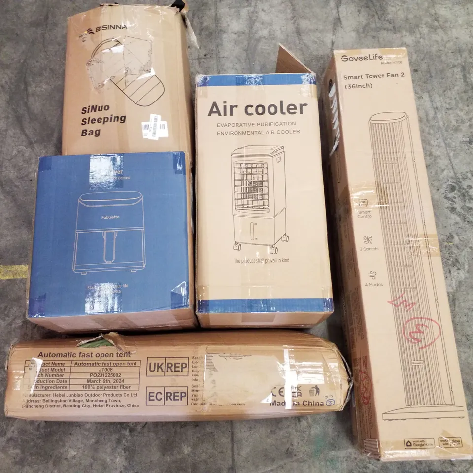 PALLET OF ASSORTED PRODUCTS INCLUDING SLEEPING BAG, AIR COOLER, SMART TOWER FAN 2, AIR FRYER, AUTOMATIC FAST OPEN TENT