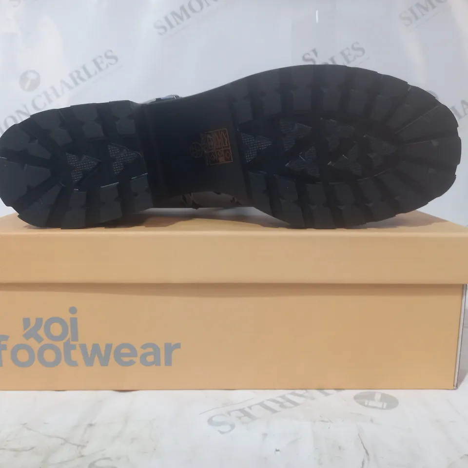 BRAND NEW BOXED PAIR OF KOI VEGAN LEATHER HEART ACHER MARY JANES SHOES IN BLUE UK SIZE 8